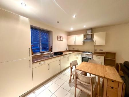 2 bedroom Apartment for sale in Auriga Court, Chester Green, Derby, DE1