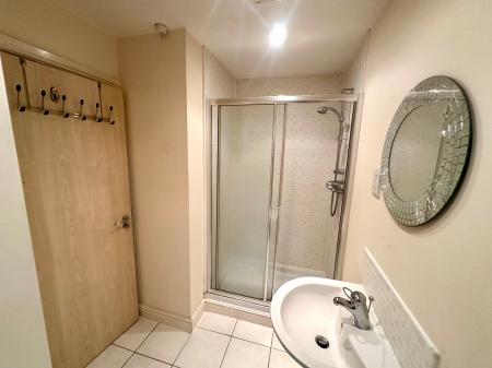 2 bedroom Apartment for sale in Auriga Court, Chester Green, Derby, DE1