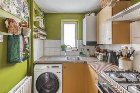 2 bedroom Semi-detached house for sale in Buckland Close, City Centre, Derby, DE1