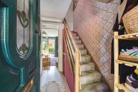 2 bedroom Semi-detached house for sale in Buckland Close, City Centre, Derby, DE1