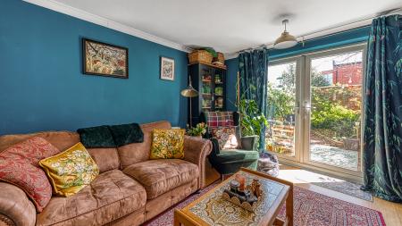 2 bedroom Semi-detached house for sale in Buckland Close, City Centre, Derby, DE1