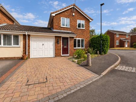 3 bedroom Link detached house for sale in Corbel Close, Oakwood, Derby, DE21