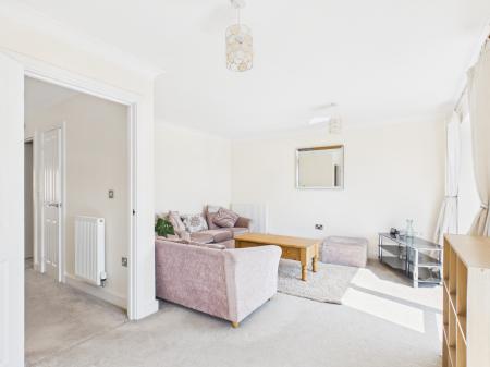 4 bedroom Town house to let in Kingsway Boulevard, Kingsway, Derby, DE22