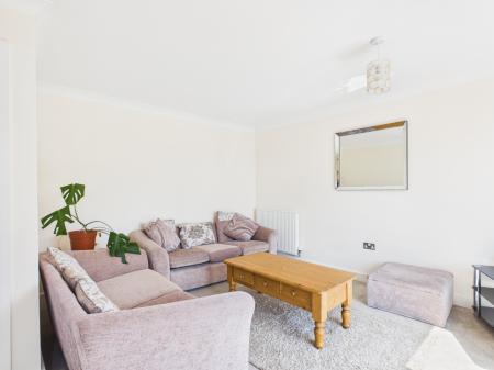 4 bedroom Town house to let in Kingsway Boulevard, Kingsway, Derby, DE22