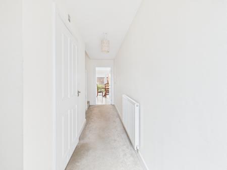 4 bedroom Town house to let in Kingsway Boulevard, Kingsway, Derby, DE22