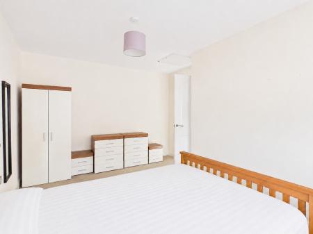 4 bedroom Town house to let in Kingsway Boulevard, Kingsway, Derby, DE22