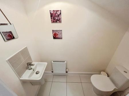 4 bedroom Town house to let in Kingsway Boulevard, Kingsway, Derby, DE22