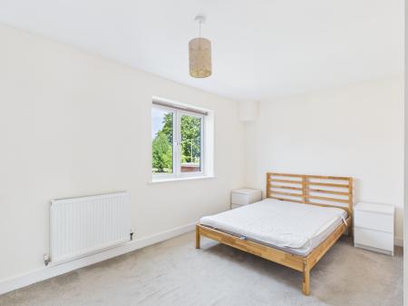 4 bedroom Town house to let in Kingsway Boulevard, Kingsway, Derby, DE22