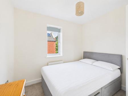 4 bedroom Town house to let in Kingsway Boulevard, Kingsway, Derby, DE22