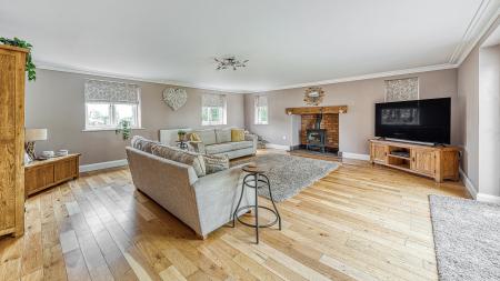 4 bedroom Country House for sale in Mugginton Lane End, Derbyshire, Mugginton, DE6