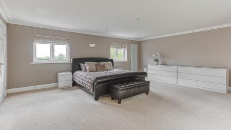 4 bedroom Country House for sale in Mugginton Lane End, Derbyshire, Mugginton, DE6
