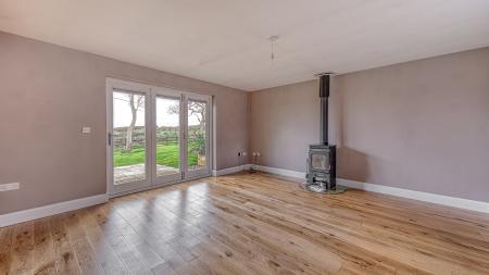 4 bedroom Country House for sale in Mugginton Lane End, Derbyshire, Mugginton, DE6