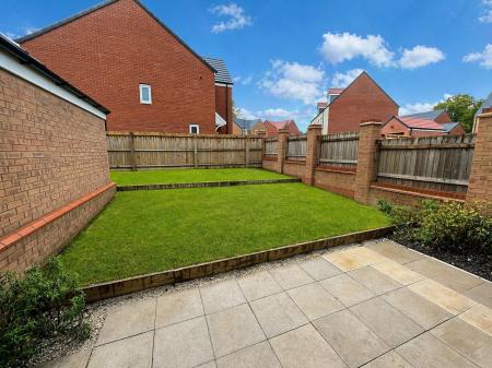 3 bedroom Detached house for sale in Jasper Avenue, Hasland, Chesterfield, S41