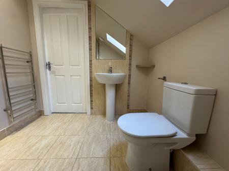 2 bedroom Apartment to let in Cole Lane, Borrowash, Derby, DE72