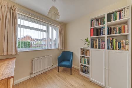 3 bedroom Detached bungalow for sale in Field Rise, Littleover, DE23