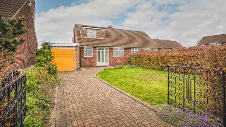 3 bedroom Semi-detached bungalow for sale in Haddon Drive, Mickleover, DE3