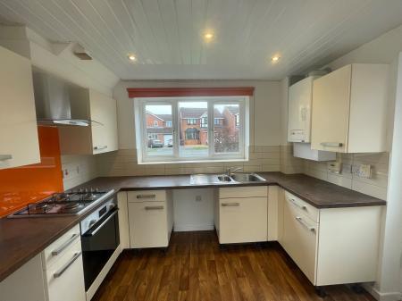 3 bedroom Detached house to let in Smalley Drive, Oakwood, Derby, DE21