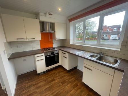 3 bedroom Detached house to let in Smalley Drive, Oakwood, Derby, DE21