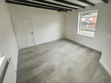 2 bedroom Terraced House to let in High Street, Heanor, DE75