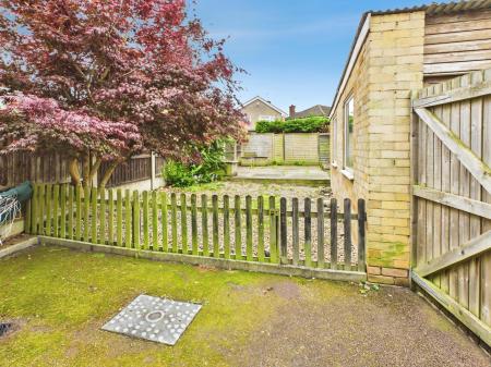 3 bedroom Semi-detached house for sale in Cromford Drive, Mickleover, Derby, DE3