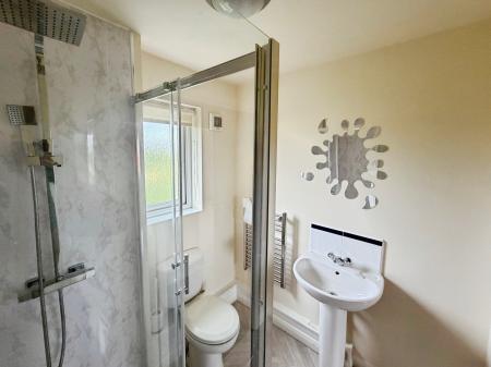 2 bedroom Apartment to let in Cowslip Meadow, Draycott, Derby, DE72