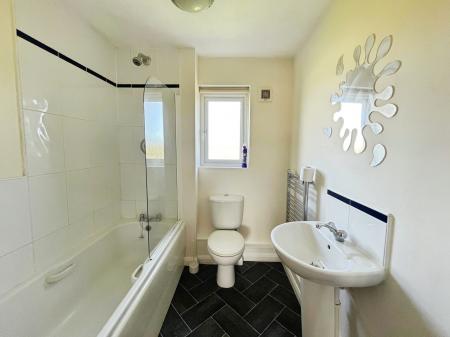 2 bedroom Apartment to let in Cowslip Meadow, Draycott, Derby, DE72