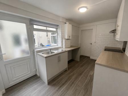 1 bedroom Flat to let in Victoria Street, Burton on Trent, DE14