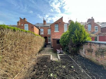 2 bedroom Terraced House to let in Farm Street, Derby, Derby, DE22