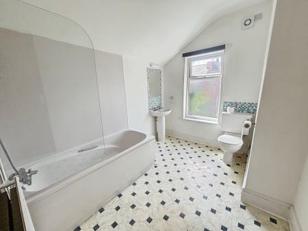 3 bedroom Terraced House to let in Cowley Street, Derby, Derby, DE1