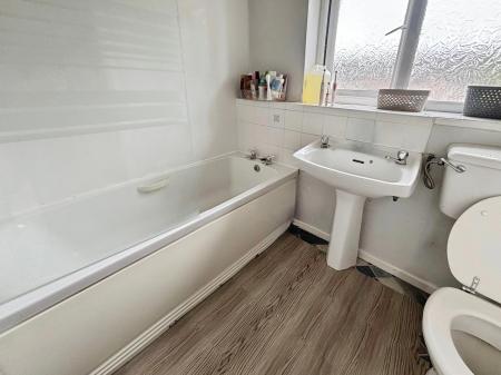 3 bedroom Terraced House to let in Nairn Avenue, Chaddesden, Derby, DE21