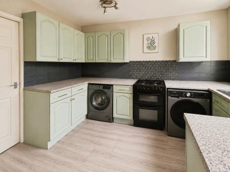 3 bedroom Terraced House to let in Nairn Avenue, Chaddesden, Derby, DE21