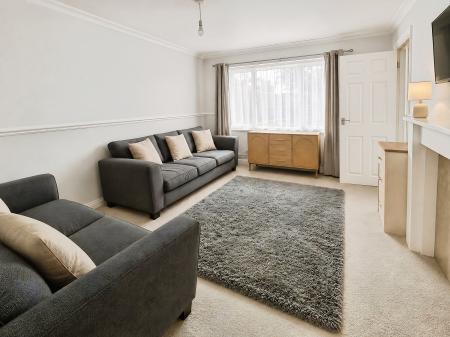 3 bedroom Terraced House to let in Nairn Avenue, Chaddesden, Derby, DE21