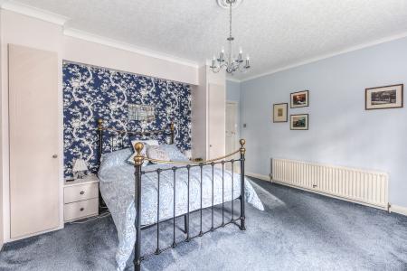 7 bedroom Detached house for sale in Whitaker Road, Littleover, DE23