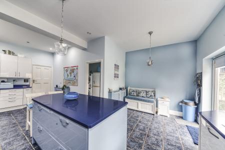 7 bedroom Detached house for sale in Whitaker Road, Littleover, DE23