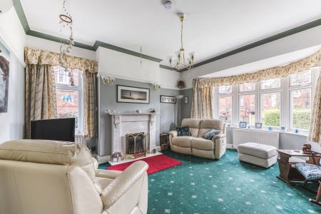 7 bedroom Detached house for sale in Whitaker Road, Littleover, DE23