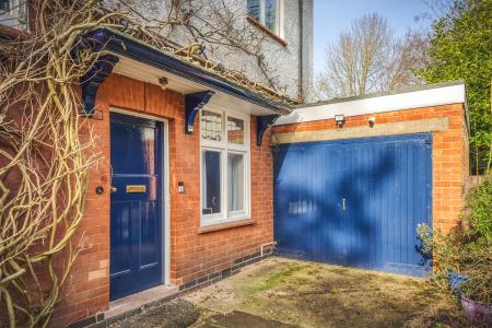 7 bedroom Detached house for sale in Whitaker Road, Littleover, DE23