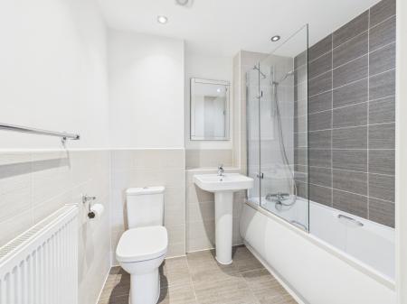 2 bedroom Apartment for sale in Dove Place, Hatton, Derby, DE65