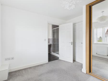 2 bedroom Apartment for sale in Dove Place, Hatton, Derby, DE65