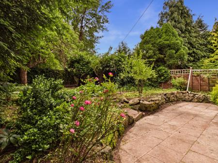 4 bedroom Detached house for sale in Whitaker Gardens, Derby, DE23