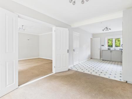 4 bedroom Detached house for sale in Whitaker Gardens, Derby, DE23