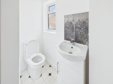 4 bedroom Detached house for sale in Whitaker Gardens, Derby, DE23
