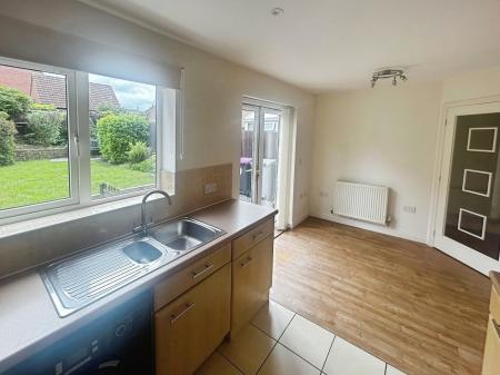 3 bedroom Semi-detached house to let in Adcock Close, Corby Glen, Grantham, NG33