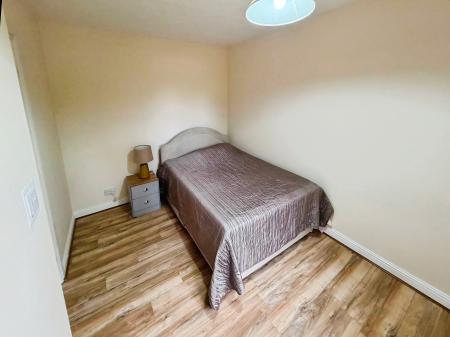 4 bedroom Detached house to let in Dove Close, Mickleover, Derby, DE3