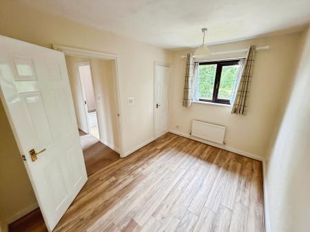 4 bedroom Detached house to let in Dove Close, Mickleover, Derby, DE3