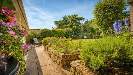 4 bedroom Detached house for sale in Pares Way, Ockbrook, Derby, DE72