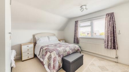 4 bedroom Detached house for sale in Pares Way, Ockbrook, Derby, DE72
