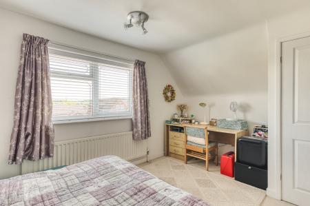 4 bedroom Detached house for sale in Pares Way, Ockbrook, Derby, DE72