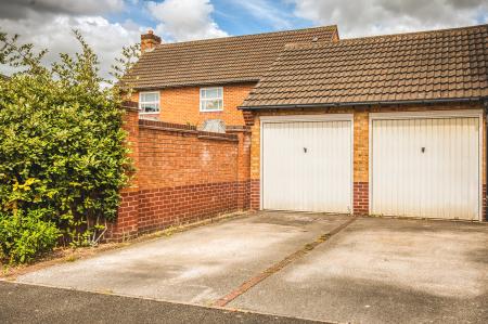 3 bedroom Town house for sale in Wye Close, Hilton, Derby, DE65