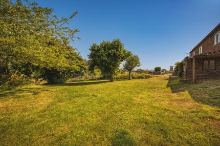 5 bedroom Farm House for sale in Buckford Lane, Stenson, DE73