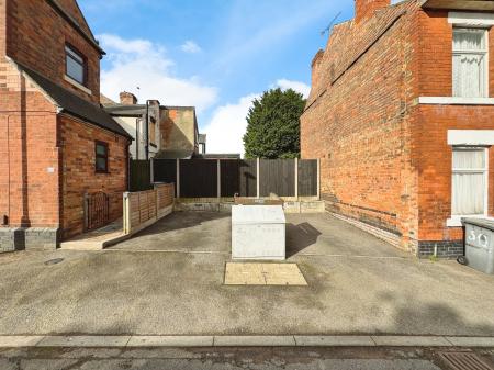 1 bedroom Apartment to let in Langley Street, Derby, DE22